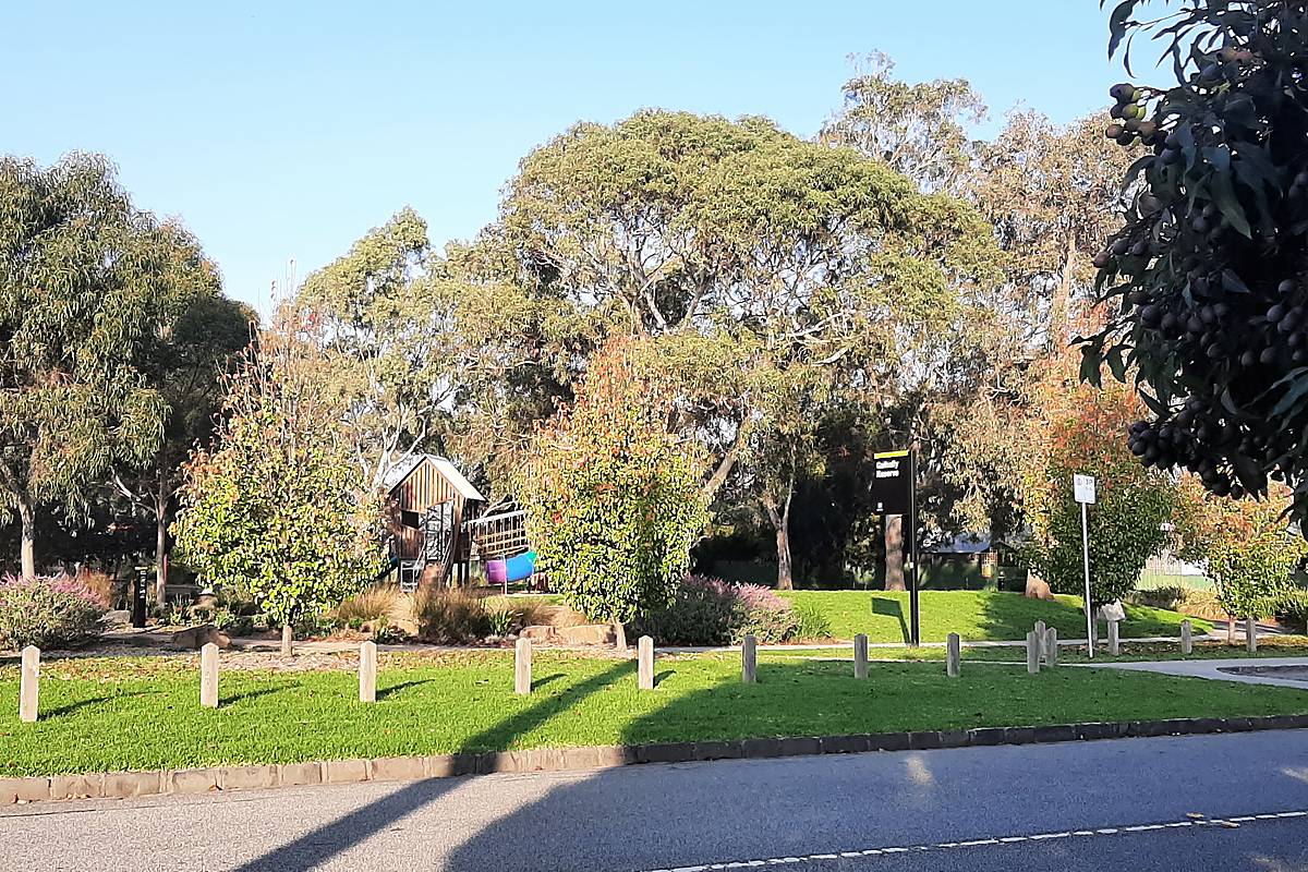 Tree-lined reserve off Arthur Street in Hughesdale, Melbourne